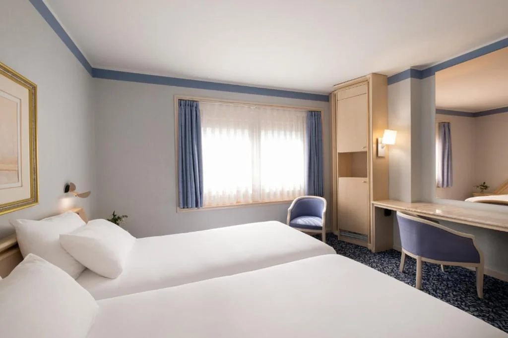 Camera Doppia con letto supplementare — Exe Boston