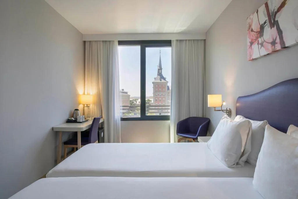 Doppelzimmer – 1 oder 2 Betten — Exe Moncloa