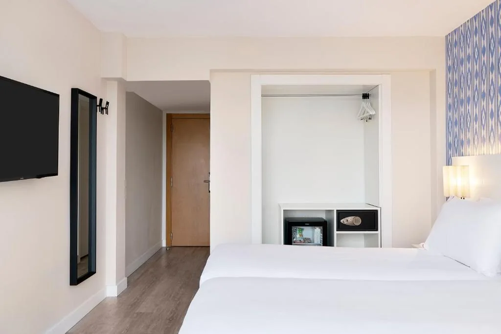 Deluxe-Doppelzimmer mit Meerblick — Exe Portals Nous