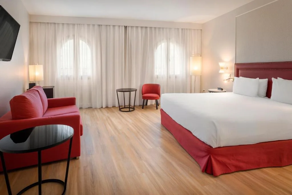 Camera Doppia Standard con divano letto — Exe Sevilla Macarena