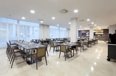 Exe Zaragoza WTC — 写真 10