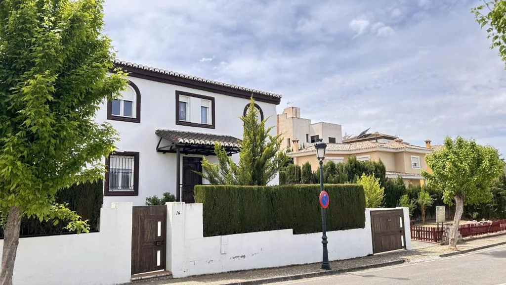Extraordinaria Villa con piscina y chimenea