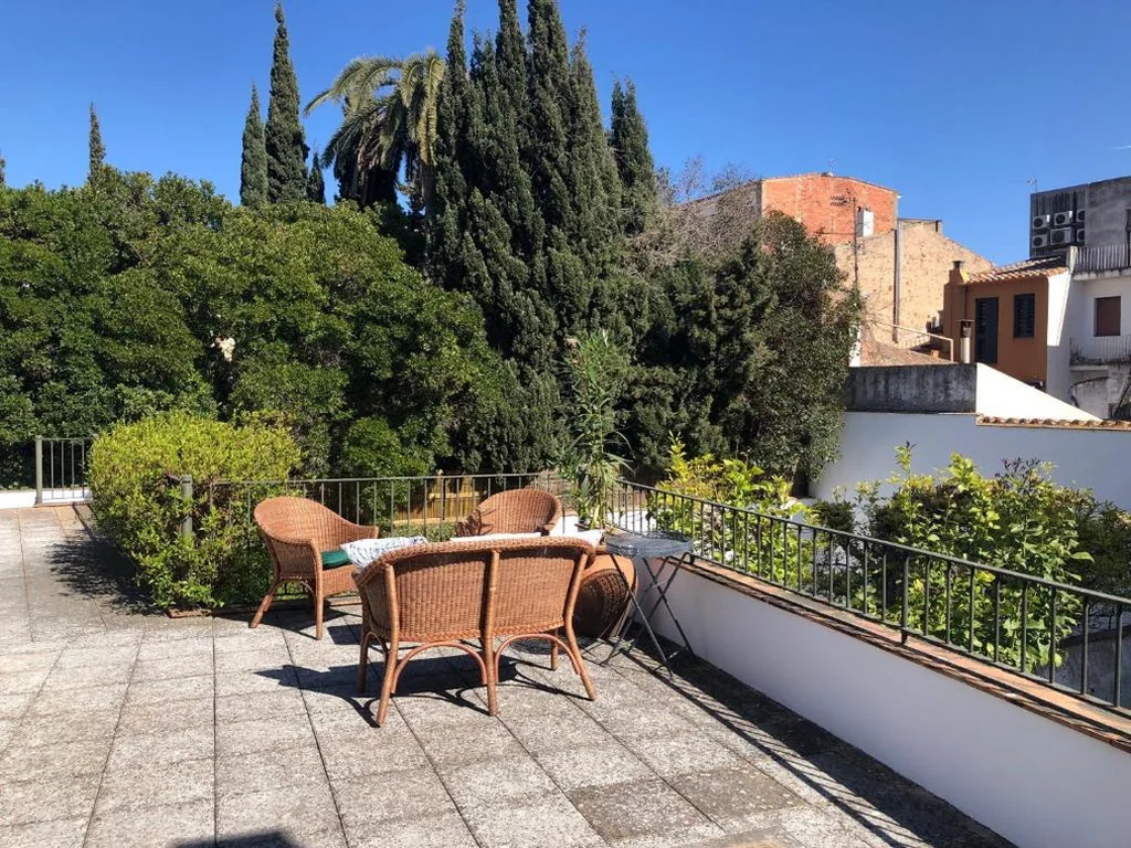 Doppelzimmer mit Terrasse — Family B&B HomefromHomees