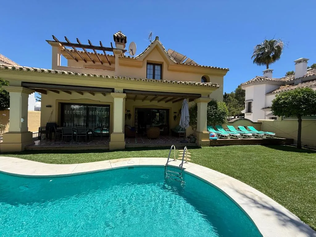 Villa — Family friendly villa next to Puerto Banus