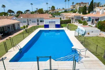 Family villa with garden next to the beach — foto 4