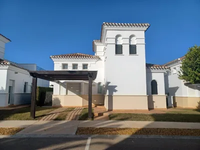 Fantastica villa con piscina en gran golf resort — foto 5
