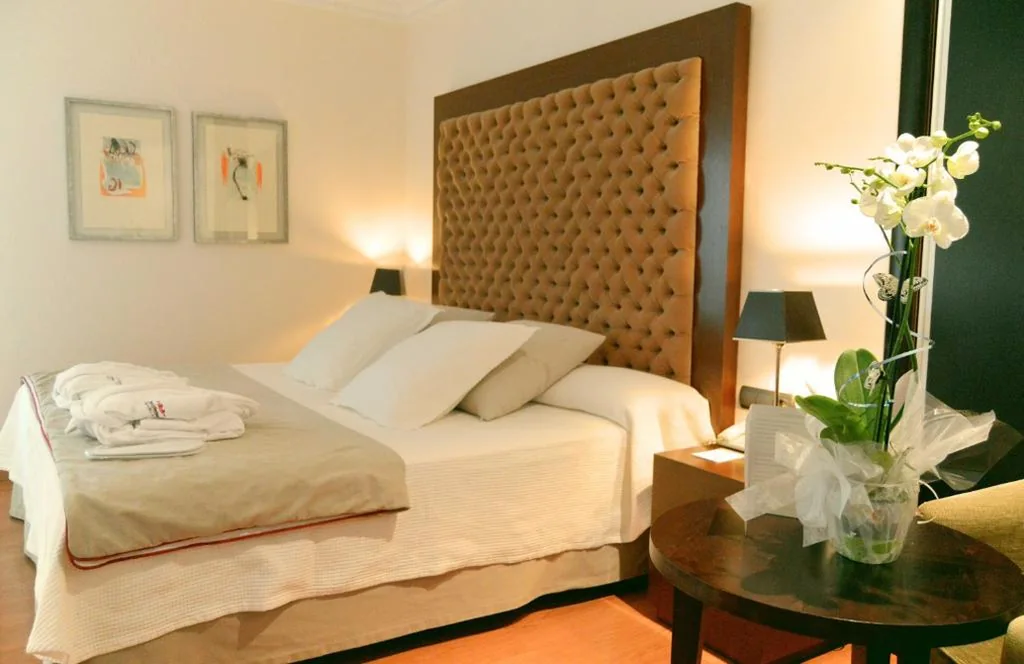 Habitación Doble Deluxe con bañera de hidromasaje — FC Infantas de León