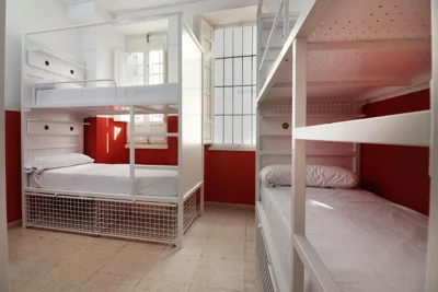 Feel Hostels City Center — Foto 2