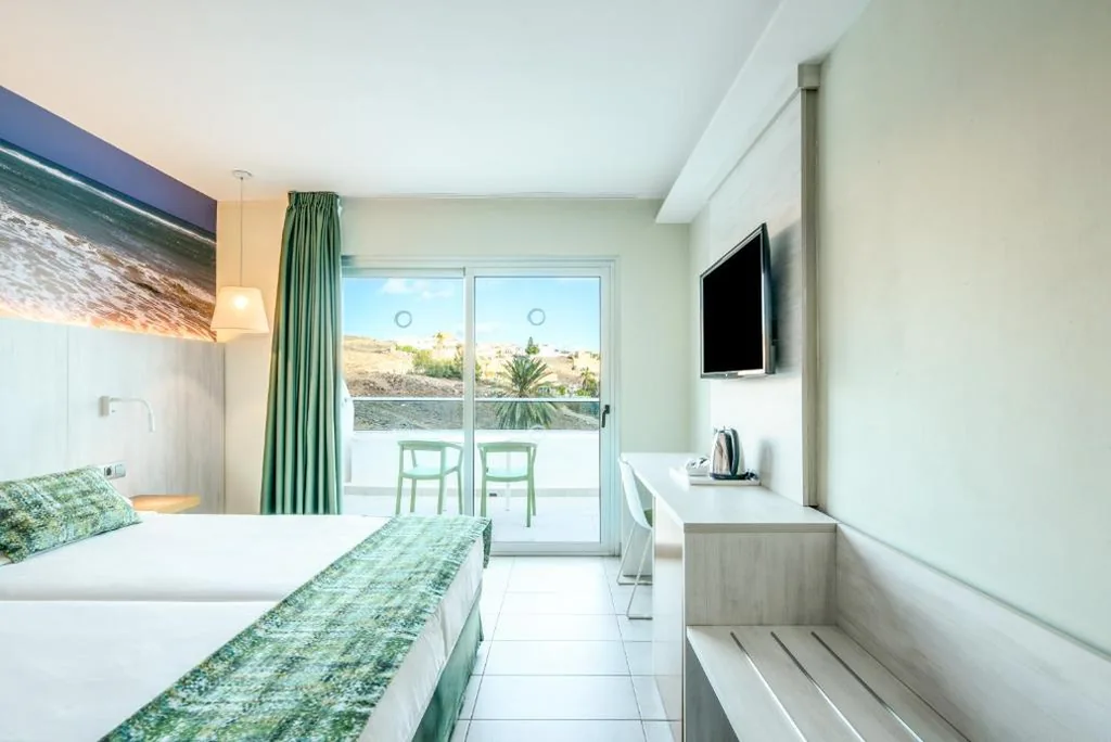 Junior Suite with Partial Sea Views — FERGUS Cactus Garden