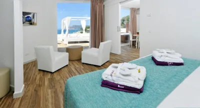 FERGUS Style Cala Blanca Suites — foto 3