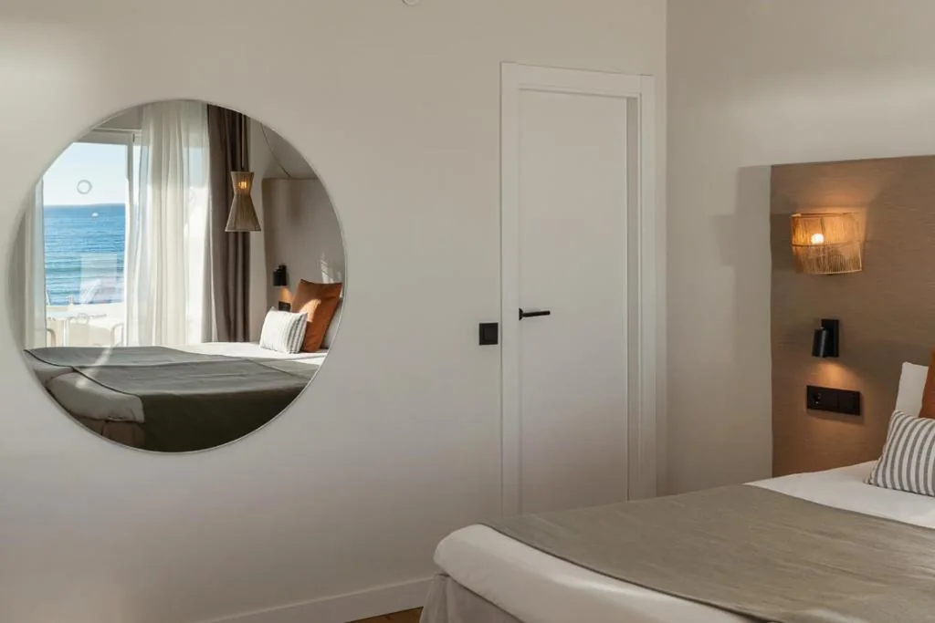 Suite Junior con vistas al mar — FERGUS Style Palma Beach