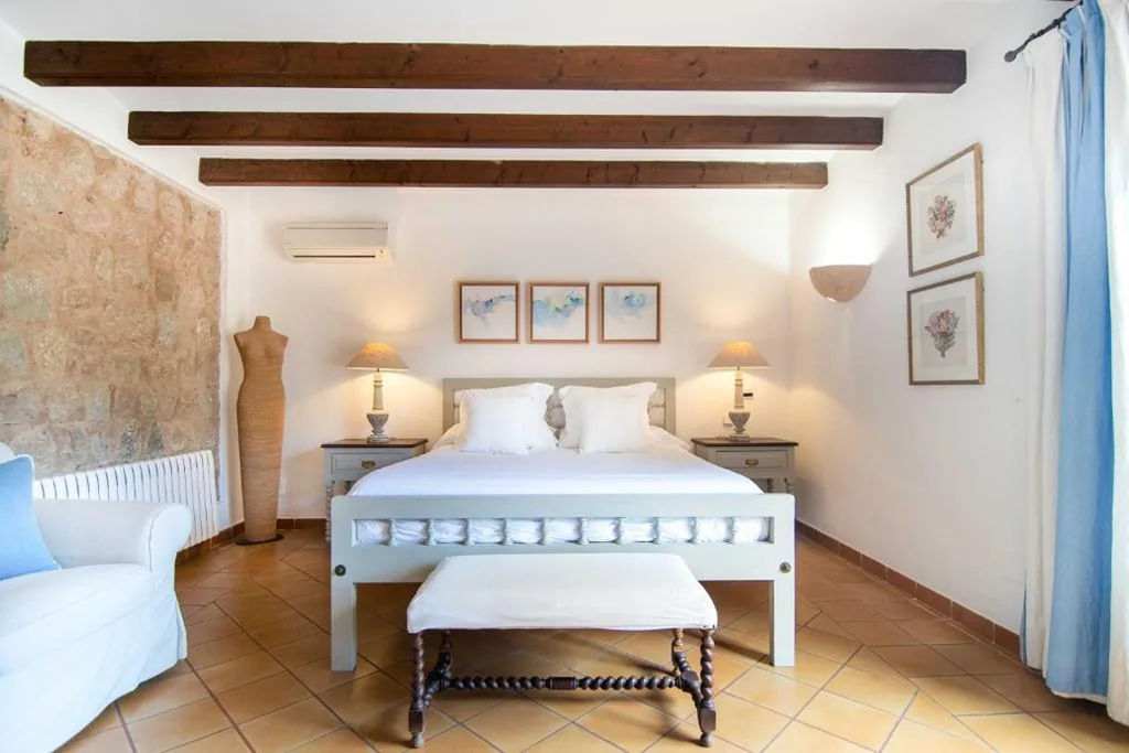 Doppelzimmer mit Terrasse — Finca Ca'n Quatre