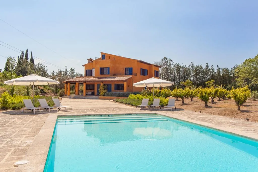 Moradia — Finca Can Pol