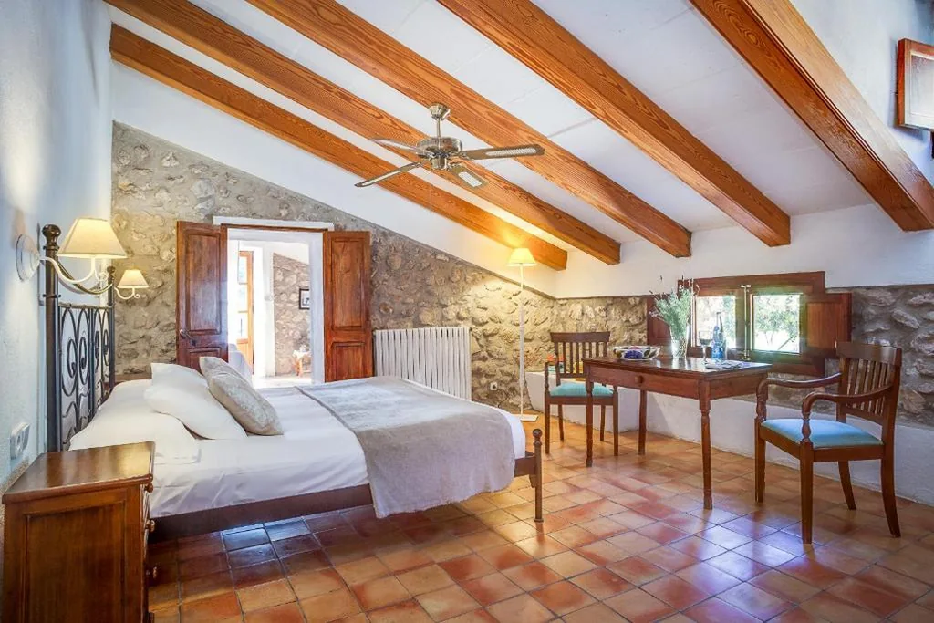 Suite con terraza — Finca Es Castell