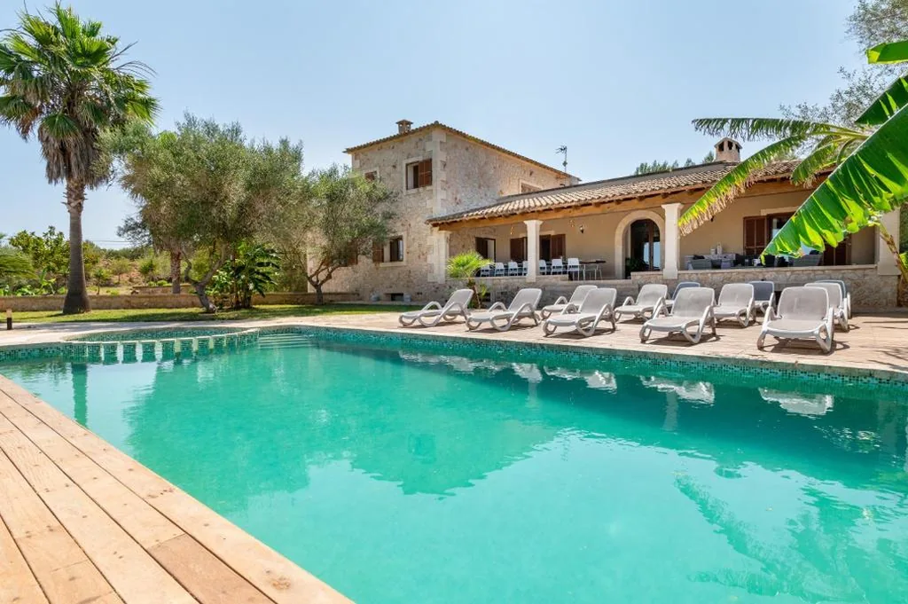Villa con vista sul giardino — Finca Es Figueral