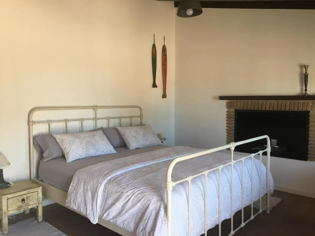 Quarto Duplo com vistas para a piscina — Finca Las Hierbas B&B