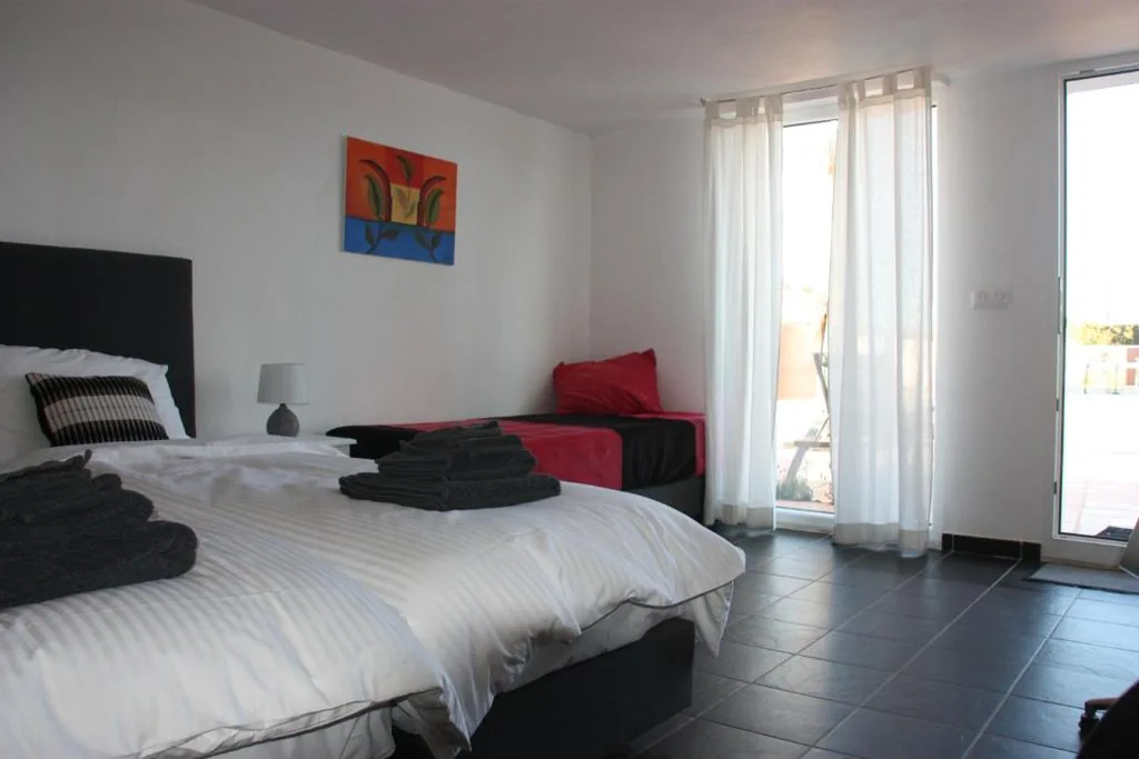 Chambre double avec salle de bains privative — Finca los Bancales