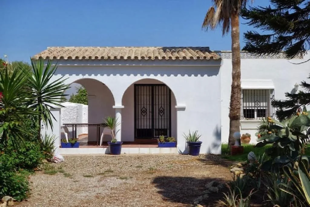 Villa fronte spiaggia — Finca Malyma with 2 villas and 1 apartment, beach front 10,000m2 botanic garden