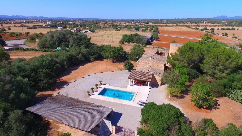 Villa con piscina privada — Finca Sa Torre de'n Piza - Grupo Berna