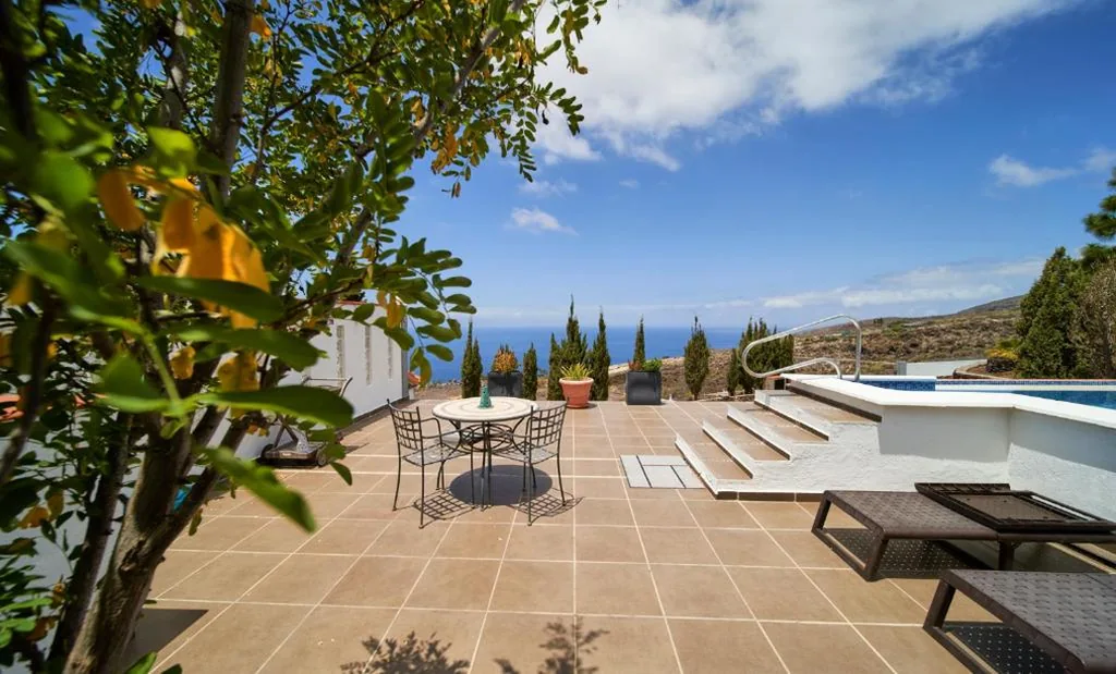 Villa mit 1 Schlafzimmer, Privatpool und Meerblick — Finca Stemann