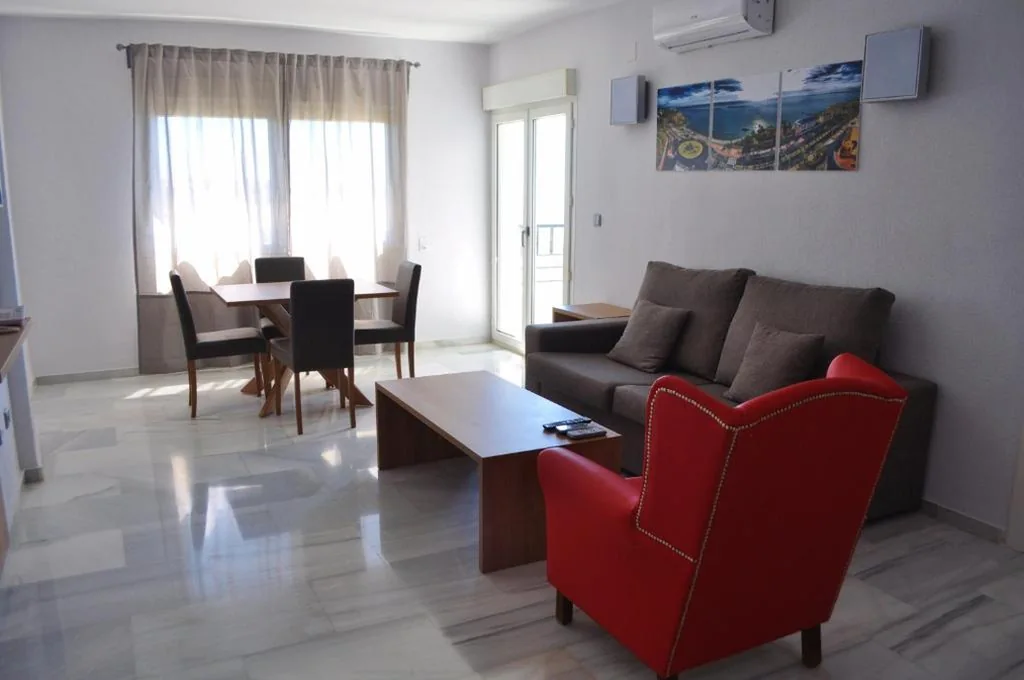 Apartment mit 2 Schlafzimmern und Meerblick — First Flatotel International