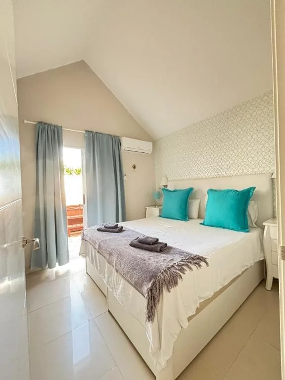 Flamboyant Tree Garden Holiday Home