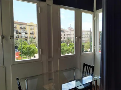 Flats Friends Plaza de la Reina — Foto 4