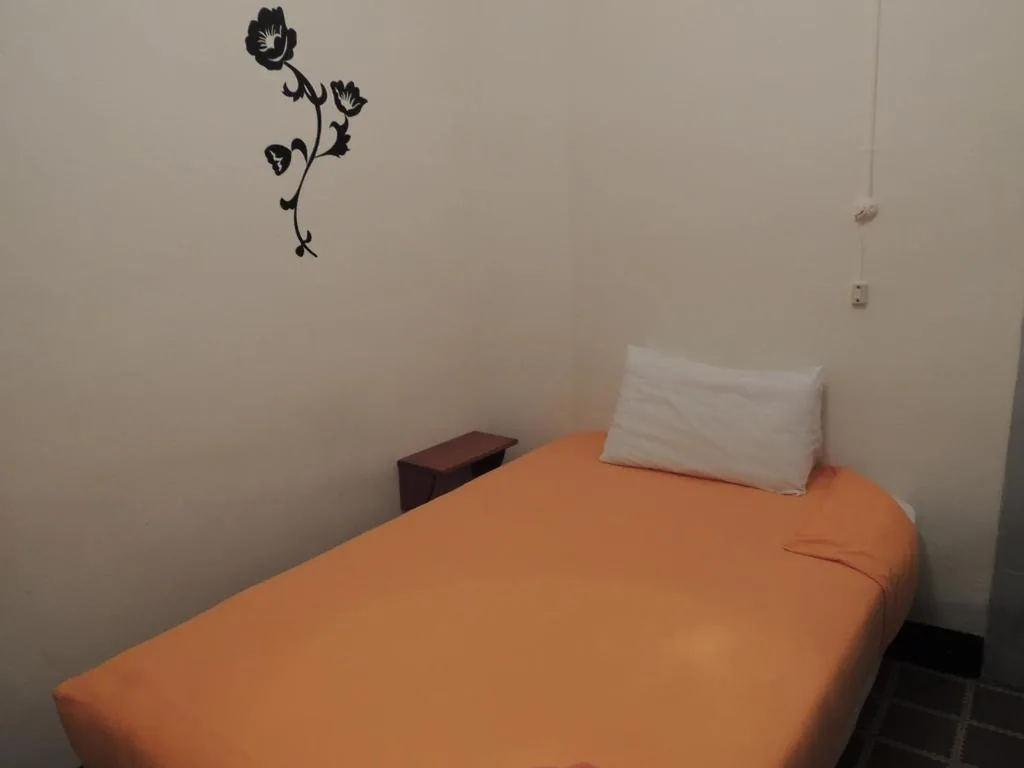 Quarto Individual com casa de banho partilhada — Fonda Can Fasersia