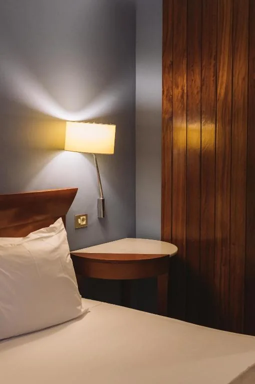 Chambre supérieure - 1 grand lit — Fonda Hotel 1771
