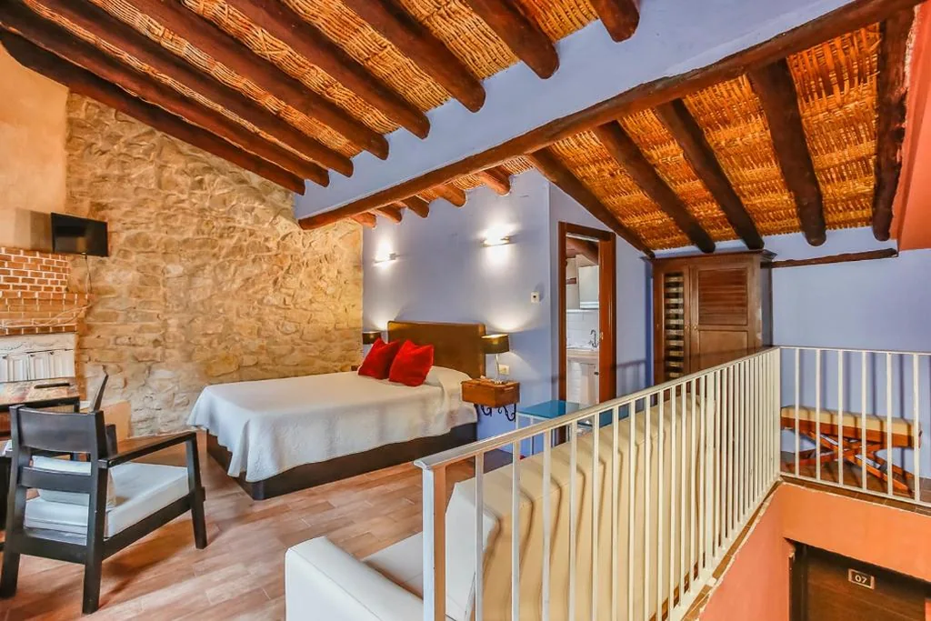 Habitación Deluxe - 1 cama grande — Fonda La Grancha