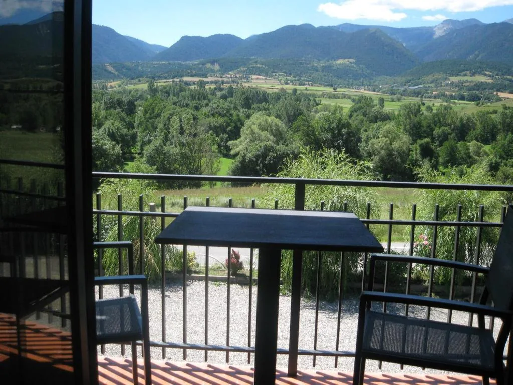 Habitación Doble con vistas a la montaña - 1 o 2 camas — Fonda Matía