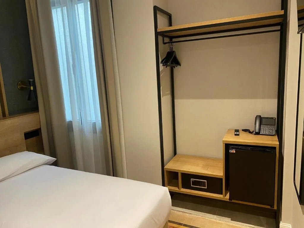 Petite chambre double — Fontanella By BCN URBAN Rooms