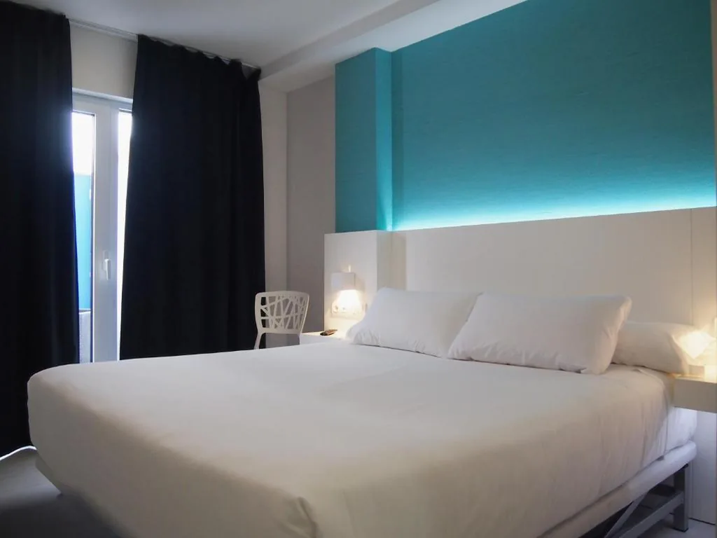 Habitación Doble — Four Rooms