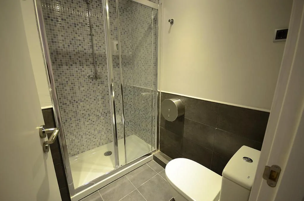 Cama en habitación femenina compartida de 4 camas — Free Hostels Barcelona