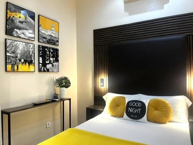 Habitación Doble con baño privado — Front Arc