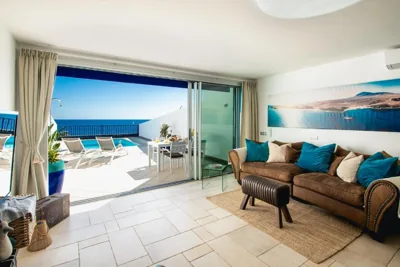FRONTLINE VILLA 25, Modern Coastal Design with Amazing Views — photo 9