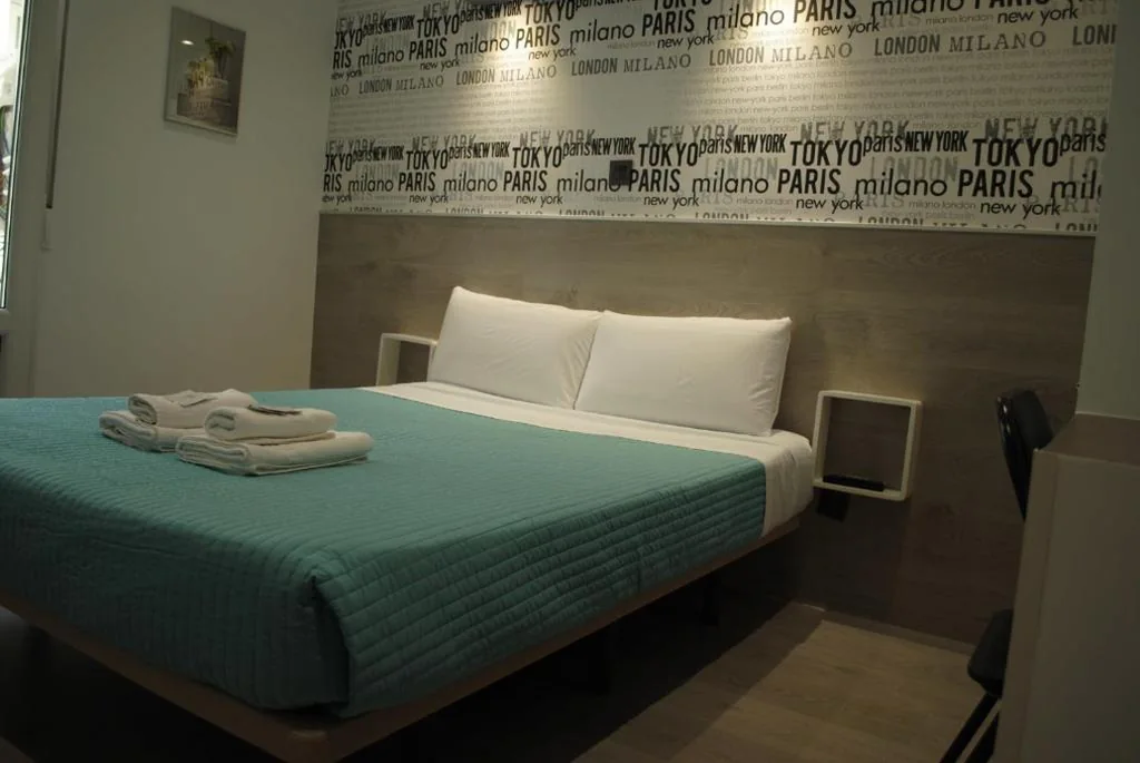 Kleines Doppelzimmer — Fuencarral Rooms