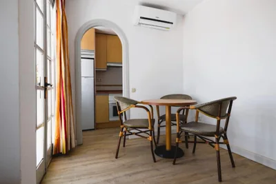 Fuentepark Apartments — photo 3