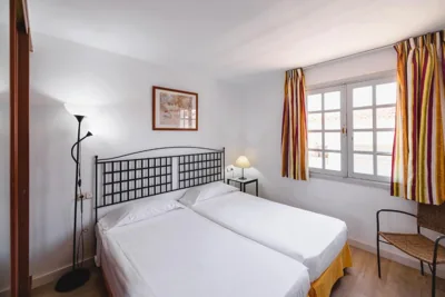 Fuentepark Apartments — photo 7