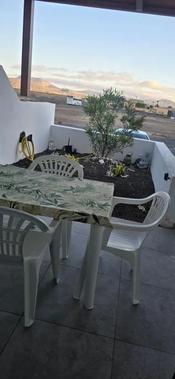 Fuerte Vibes Guest House In Corralejo — foto 12