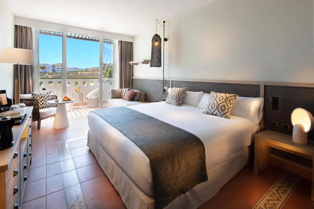 Habitación Doble Estándar (2 adultos + 1 niño) - 2 camas — Fuerteventura Princess