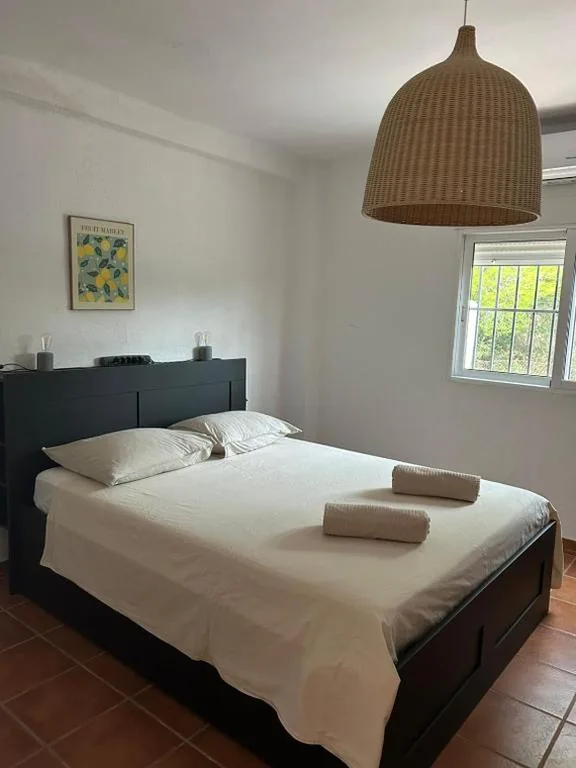 Fully private villa for 12p with large pool in Valencia-Náquera