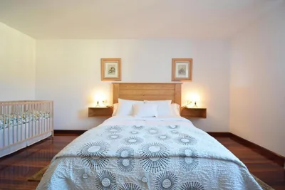 GALIHOST - Casa con jardín en Vilanova de Arousa — 写真 9