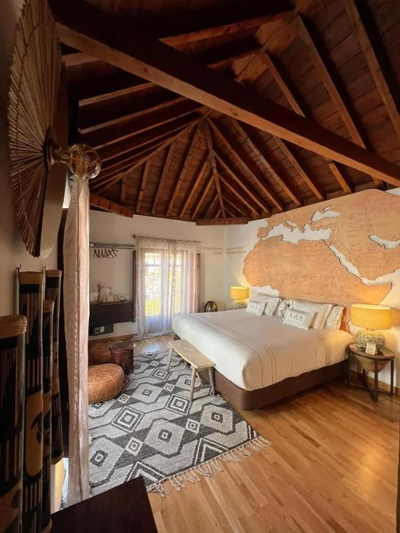 上層階のダブルルーム — Gar Anat Hotel Boutique - Domus Artis