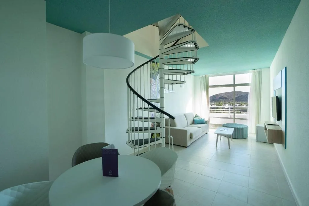 Suite Dúplex con vistas al campo de golf - Solo adultos — Gara Suites Golf & Spa