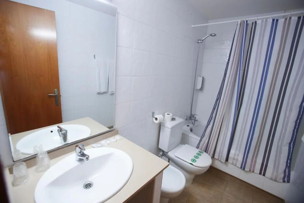 Habitación Doble Estándar - 1 o 2 camas — Gatell Hotel