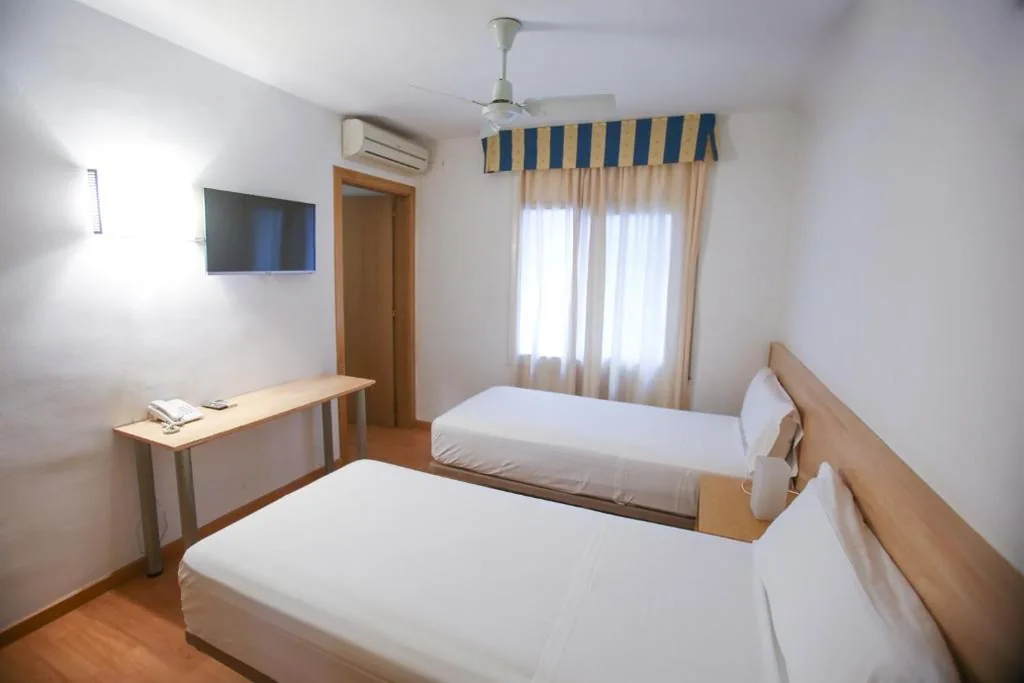 Habitación Familiar — Gatell Hotel