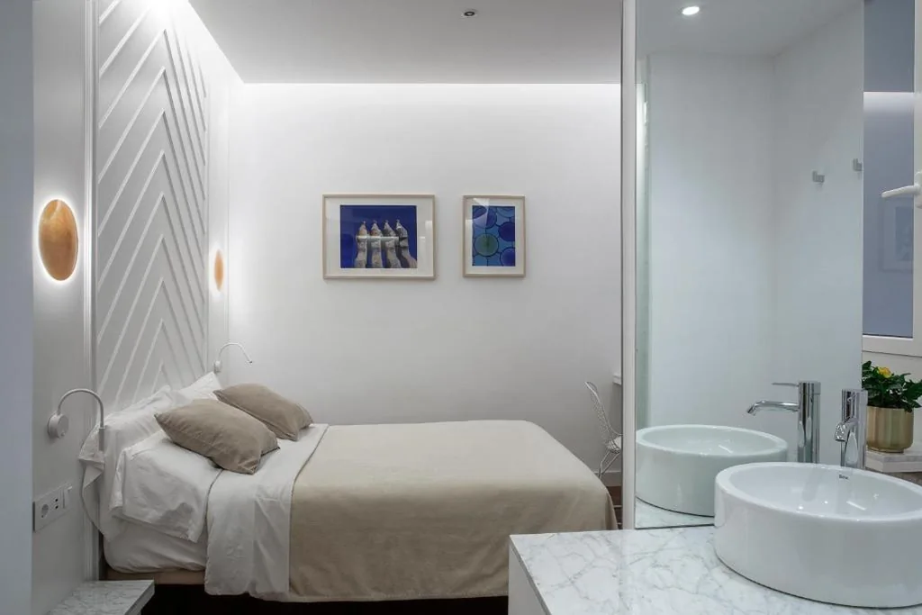 Interior Double Room — Gaudi Hotel