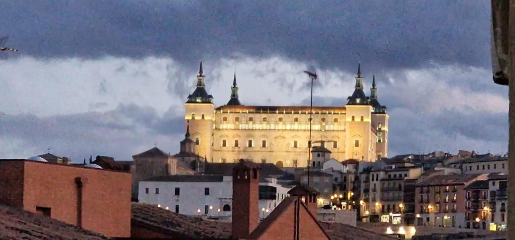 Gavilanes 2 TOLEDO