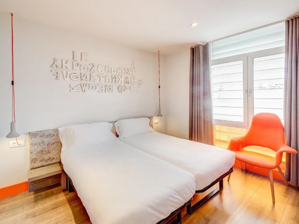 Habitación Doble Superior - 2 camas — Generator Barcelona